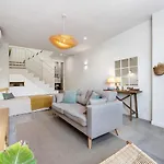 Casa Helena Holiday home